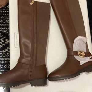 Brand new coach boots size 6.5